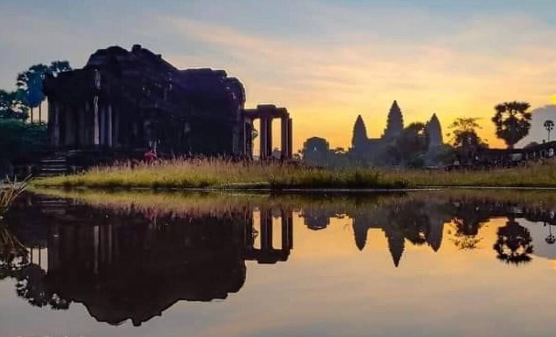 ANGKOR WAT SUNSET